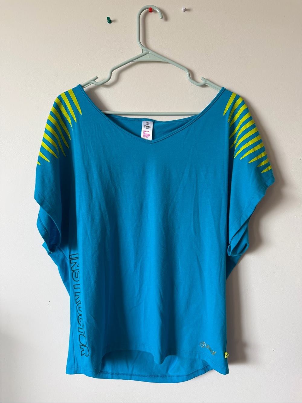 Zumba Fitness M/L Teal Short Sleeve Top with Lime Shoulder Stripes